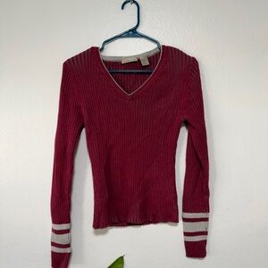 Curfew V-Neck Sweater 90’s Baby